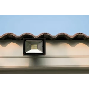Flood light 